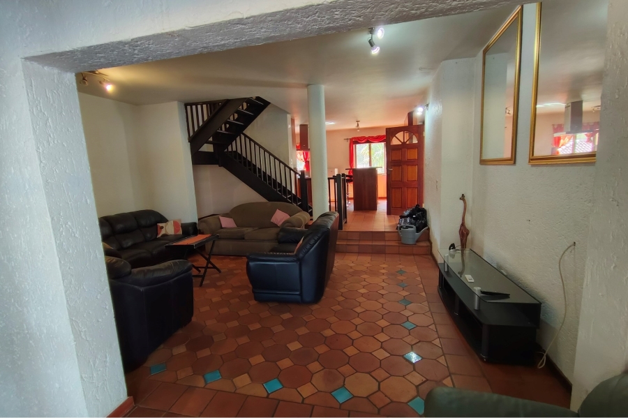 3 Bedroom Property for Sale in Ile du Lac North West